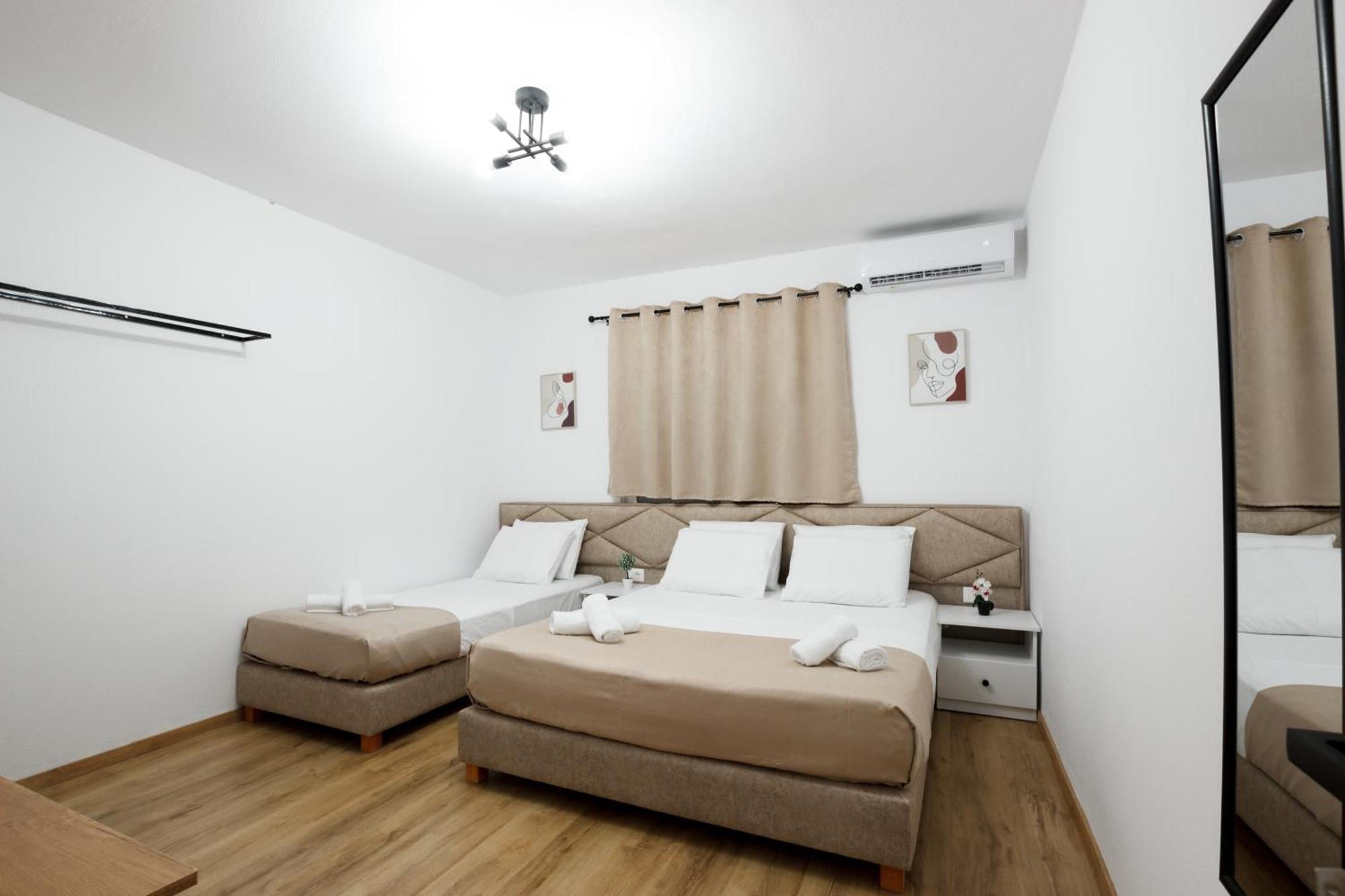 Vila Agimi 65 Gjirokastër Exterior foto